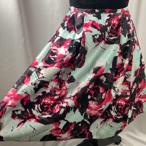 Blondie nites by Stacy Sklar floral print skirt size 1 (xtra small) - Picture 3 of 15